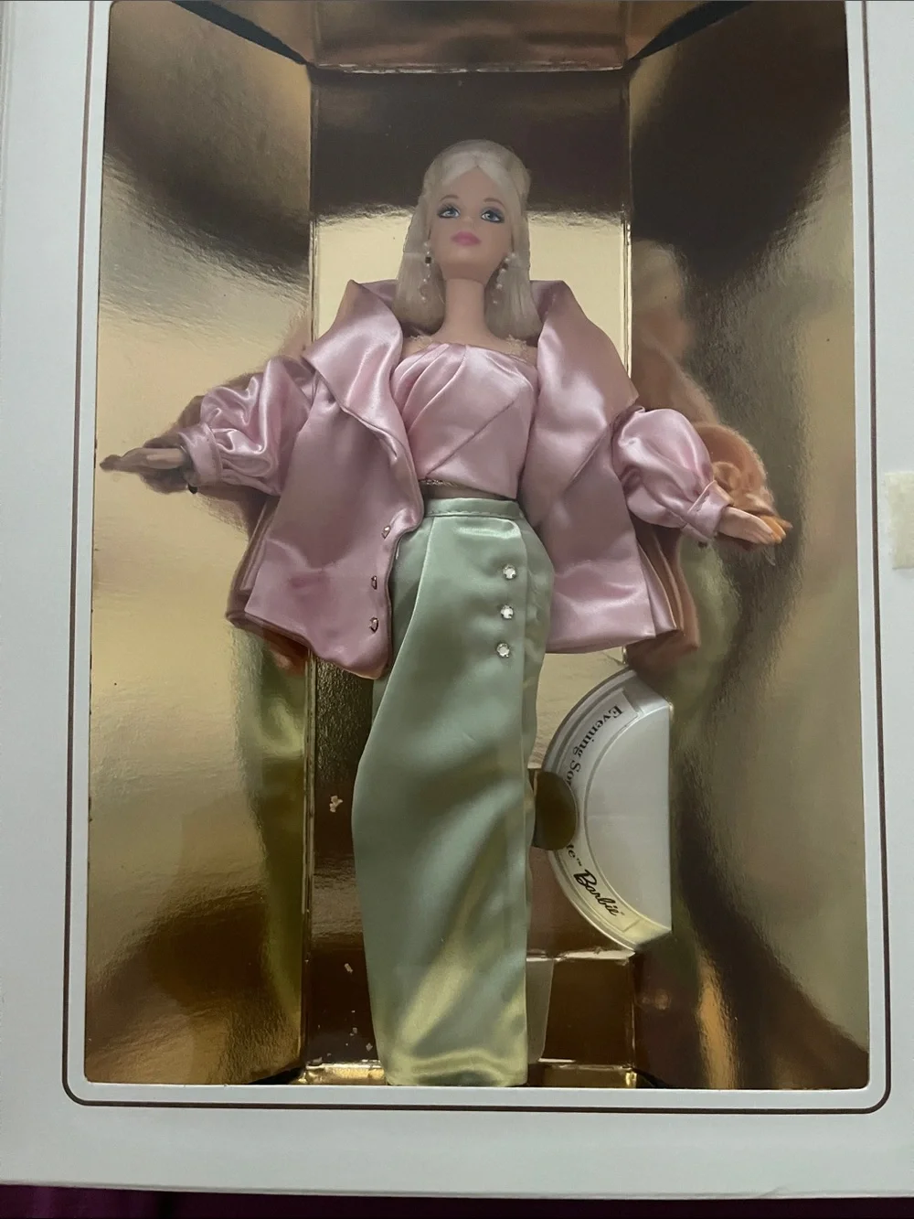 Mattel Barbie Collector Classique Box Art – Pink and Green
